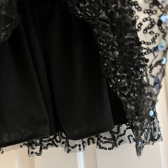 Black sequin short skirt medium - Picture 5 of 7